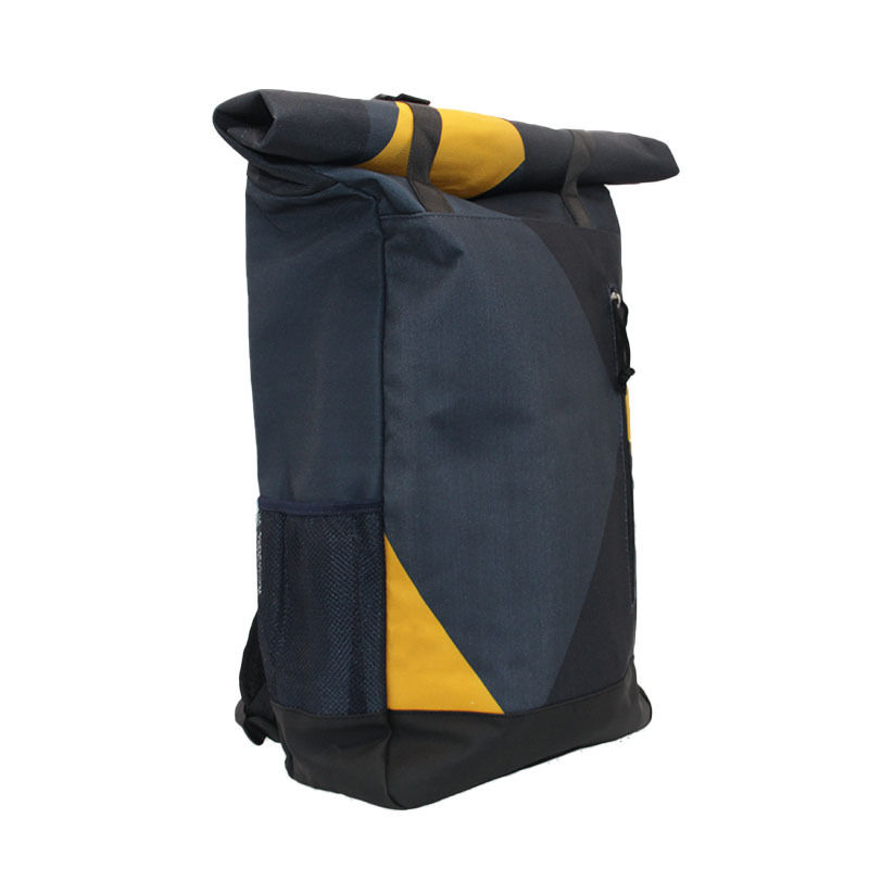 Nueva llegada, mochila de viaje reciclada, mochila personalizada para hombres, mochila impermeable con bolsa seca superior enrollable